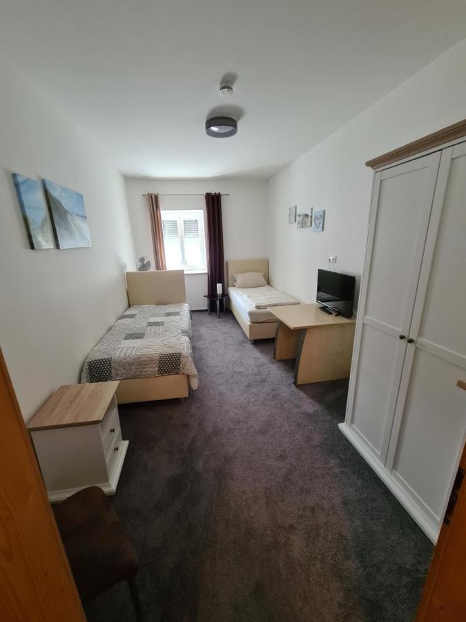 Hotel & Gasthof Zur Post Neumarkt-Sankt Veit Exterior foto